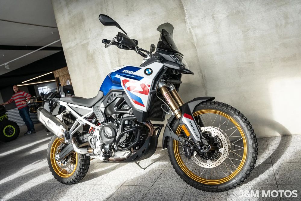 BMW F 900 GS