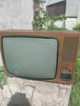 Telewizor  z czasów PRL Unitra