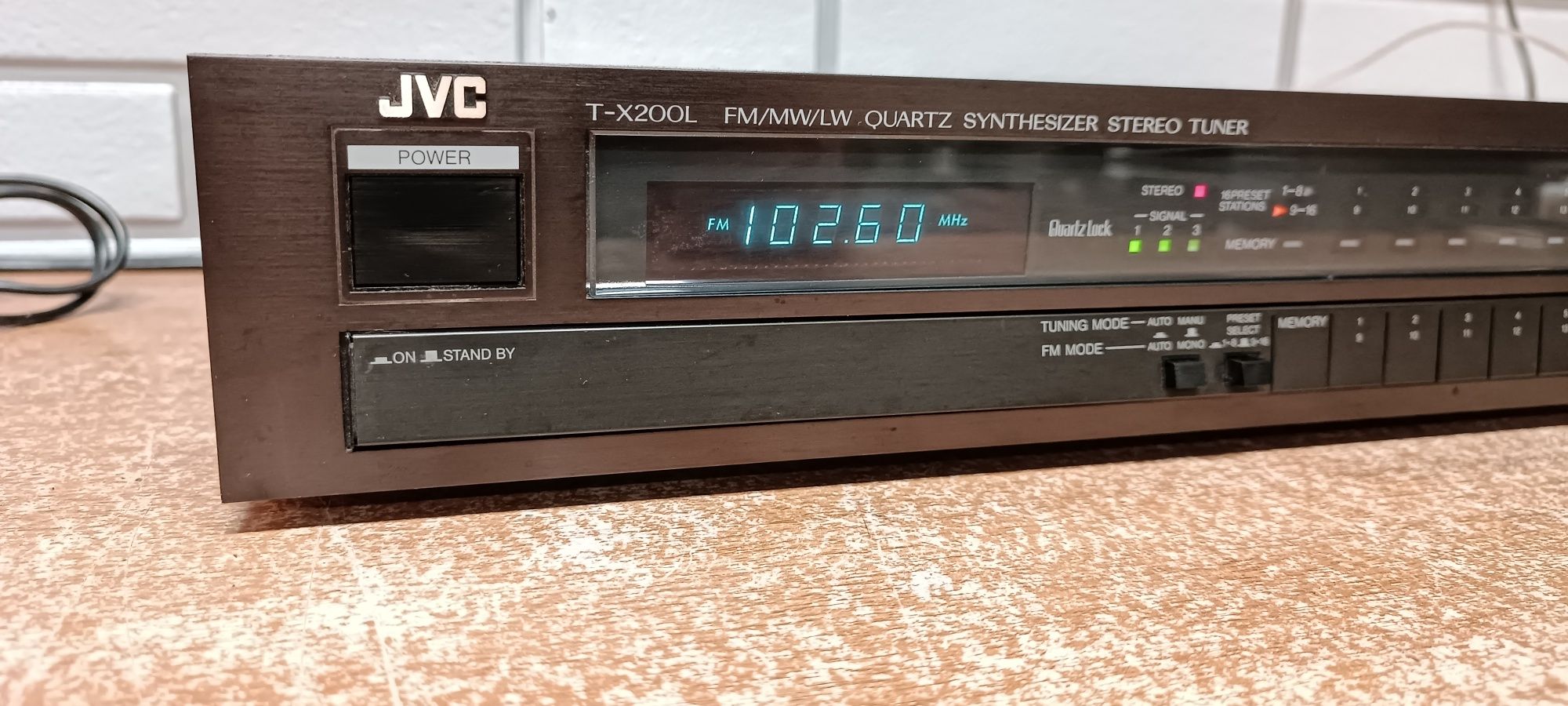 Tuner radiowy JVC T-X200L. hi-fi stereo. Japan