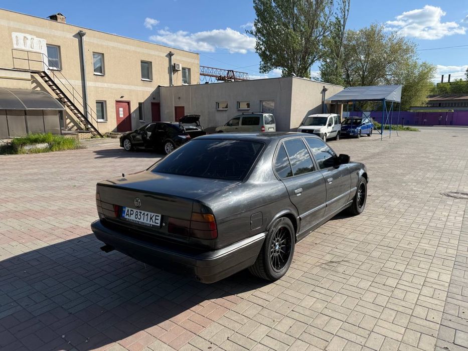 Продам BMW E34 m20b25