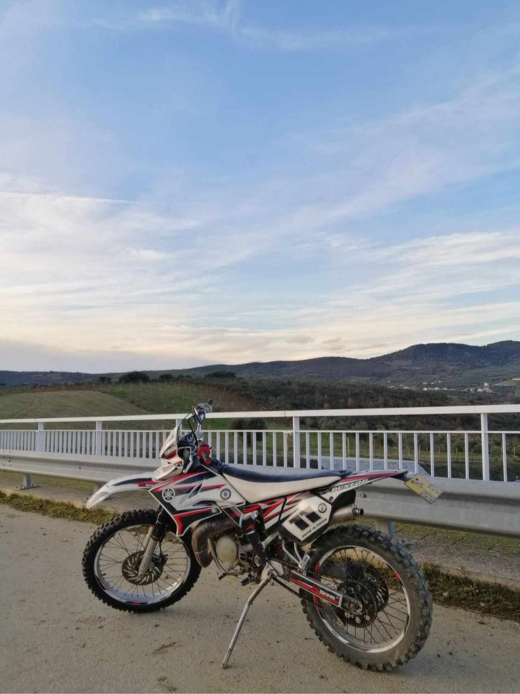 Vendo mota Yamaha
