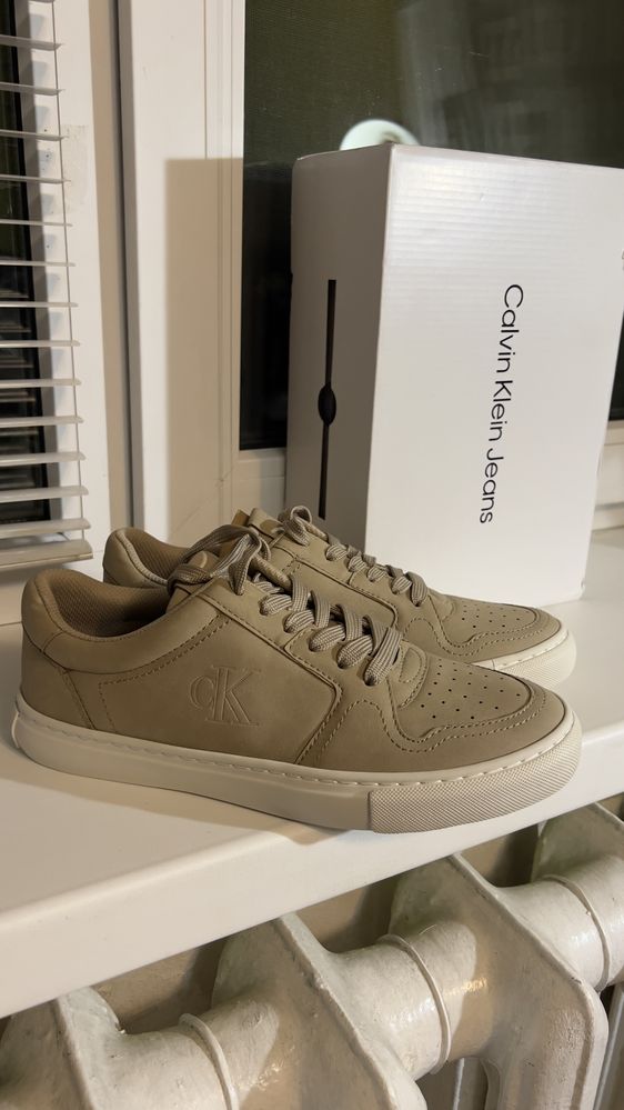 Кросівки  Calvin Klein Jeans 39,40 розмір