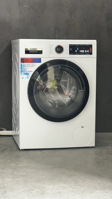 Стиральная машина Bosch Serie 8 WAV28M30 пральна машина пралка