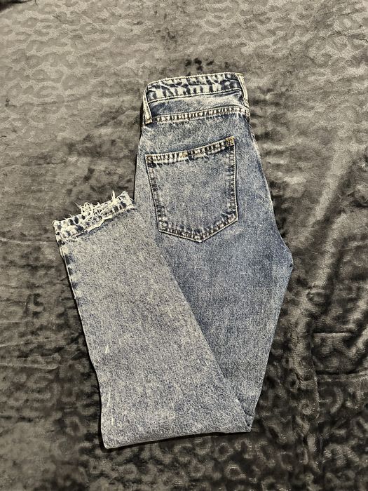 Джинси mom stradivarius