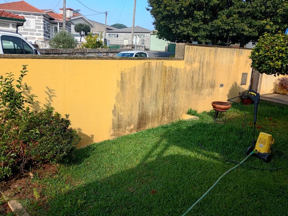 Limpeza a pressão
 LAVAGEM A PRESSÃO PROFISSIONAL – LIMPEZA PROFUNDA E