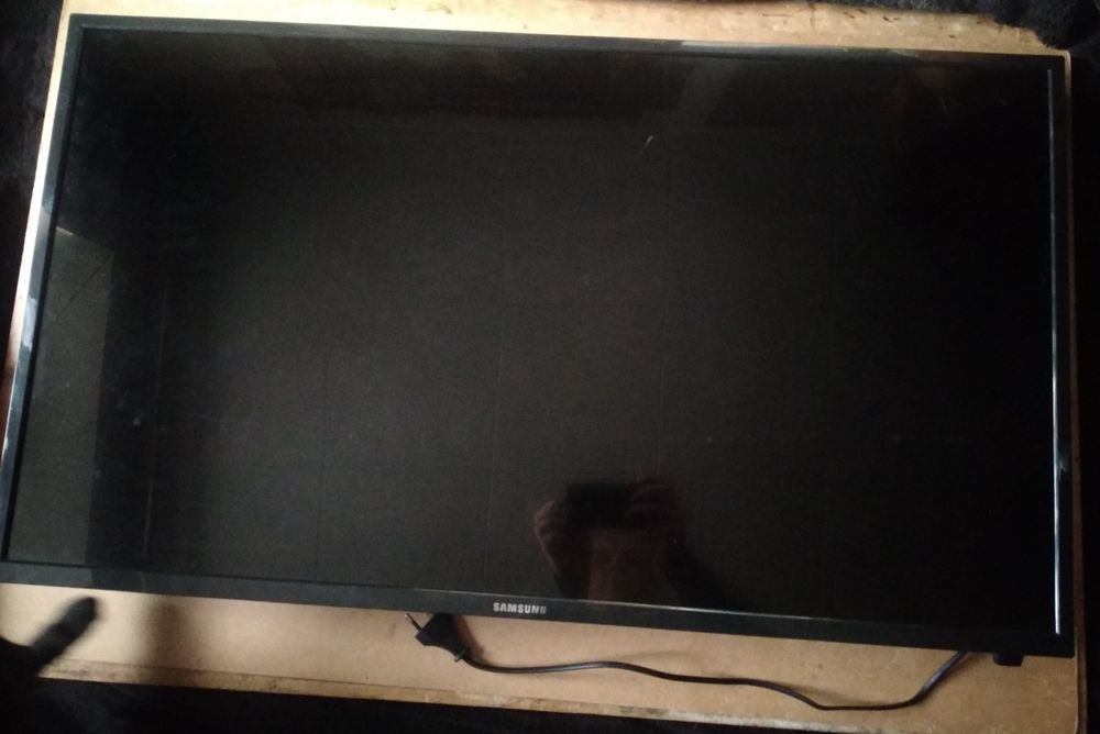 Телевизор Samsung ua42cu8000