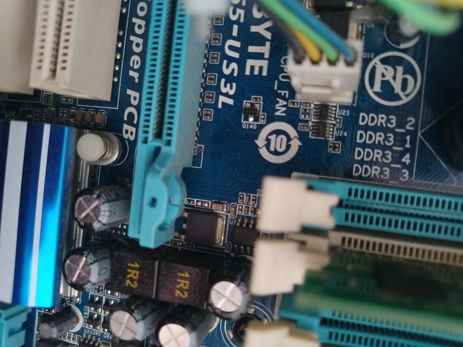 Płyta główna Gigabyte GA-P55-US3L procesor Intel i3-530 RAM 8 gb