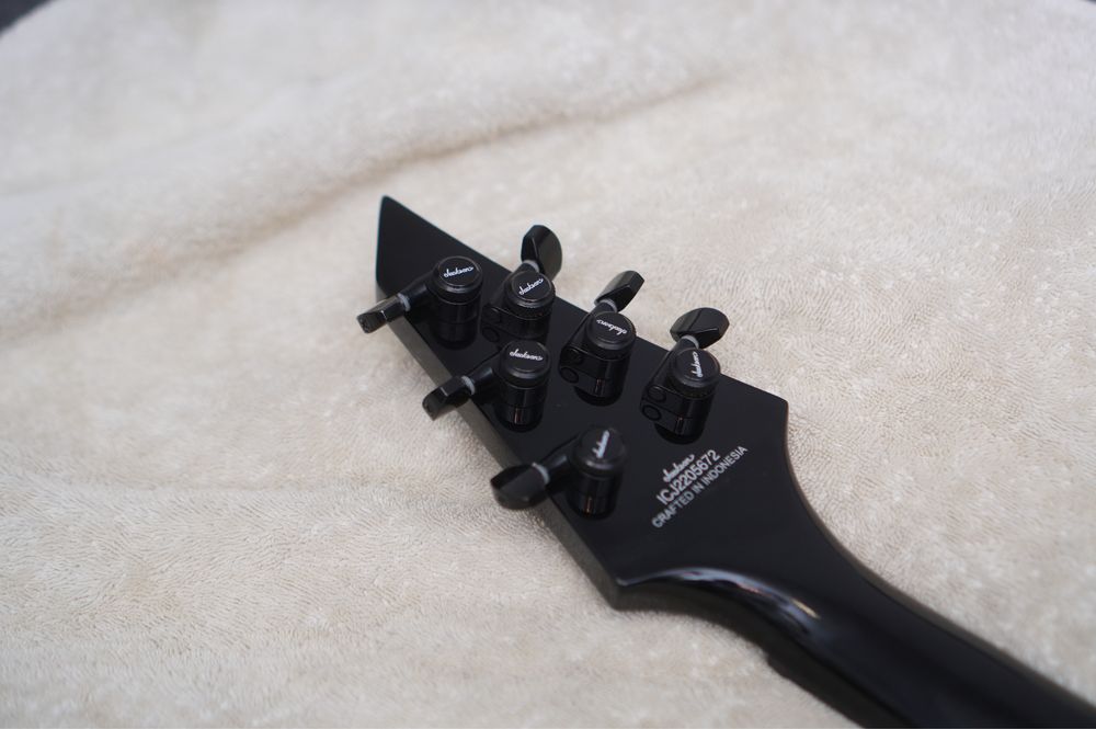Jackson Signature Chris Broderick Soloist HT6 BK