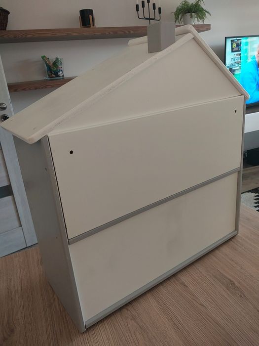 Domek ikea, półka.