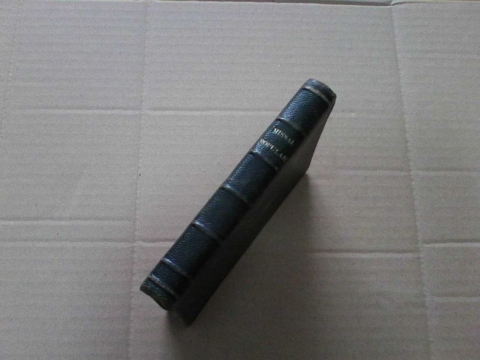 Missal popular para os domingos e días santos