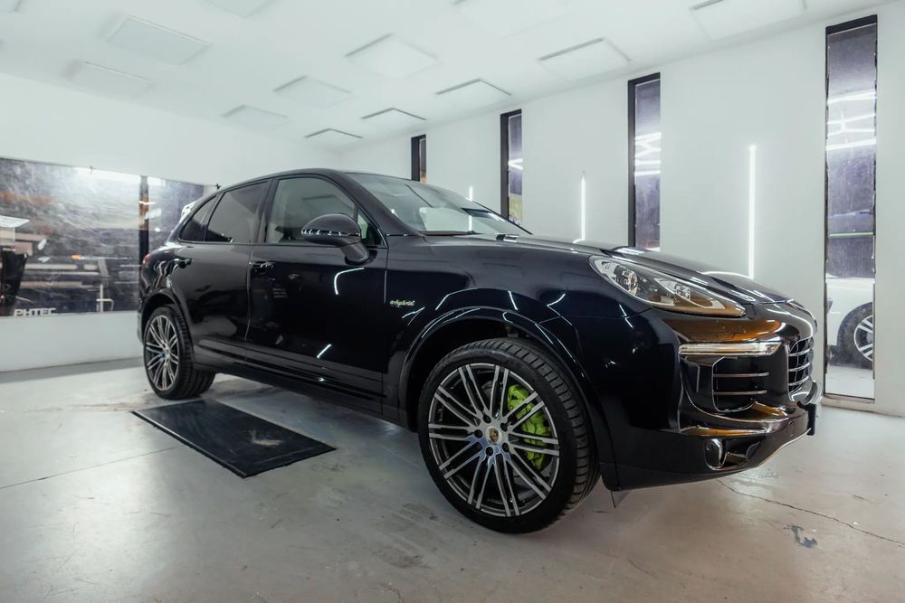 Porsche Cayenne S E-Hybrid Platinum Edition