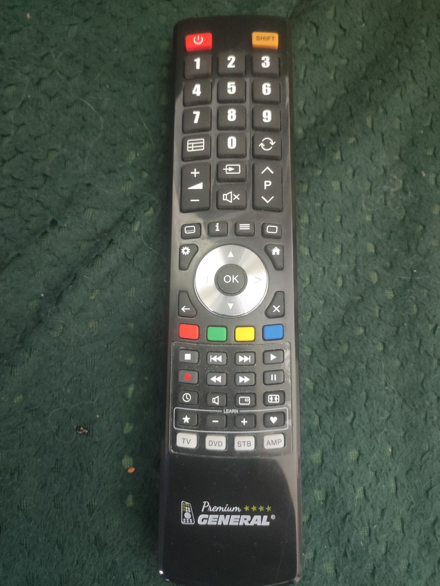Yamaha v3800 amplituner