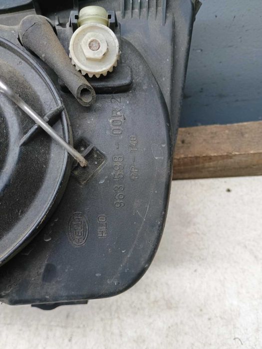 Lampa Prawy Przód Prawa Przednia VW Bora Z HALOGENEM ORYGINAŁ HELLA !