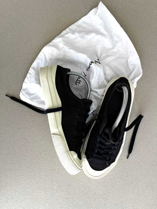 Sapatilhas Massimo Dutti.