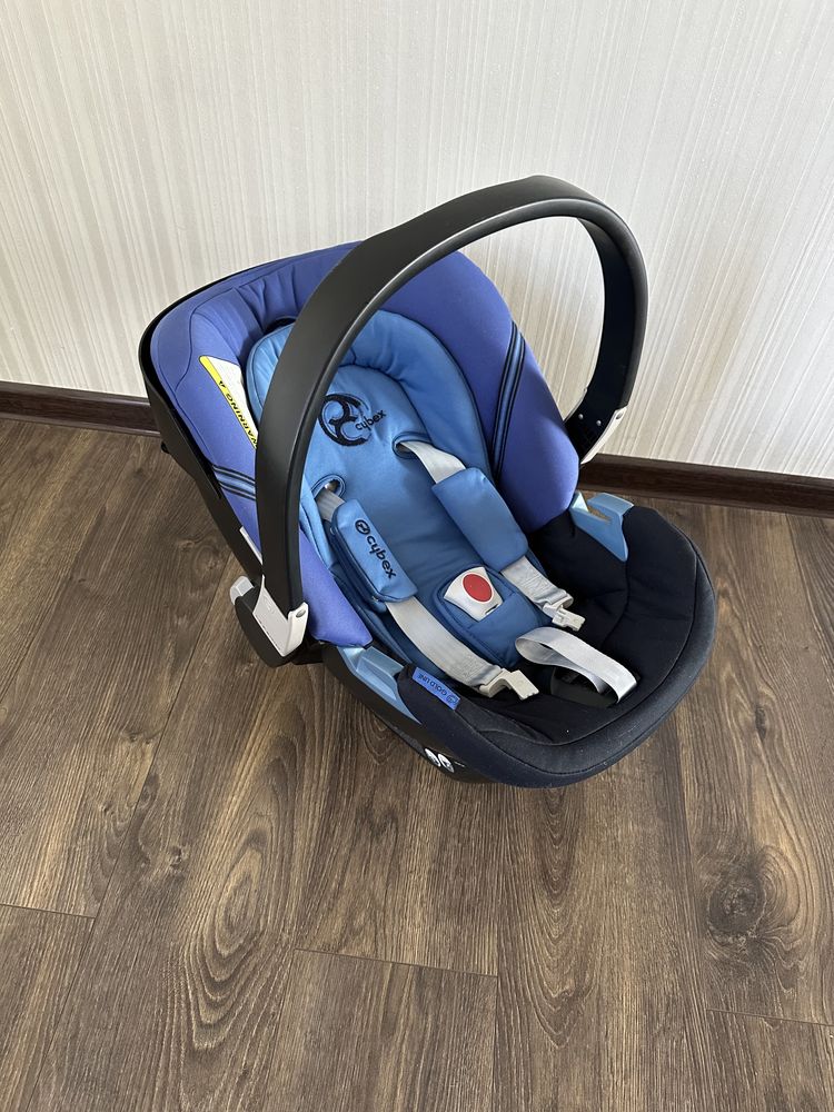 Автокрісло Cybex Aton