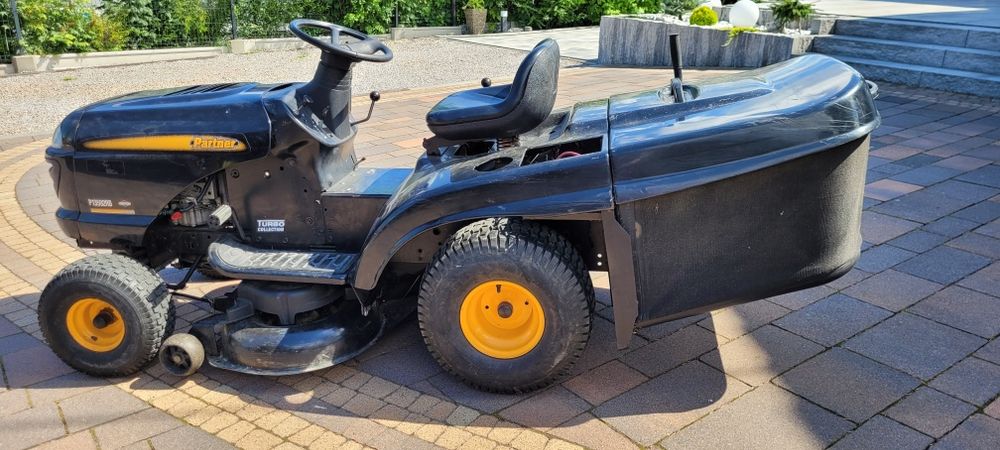 Traktorek koszący Partner p13592rb  2009