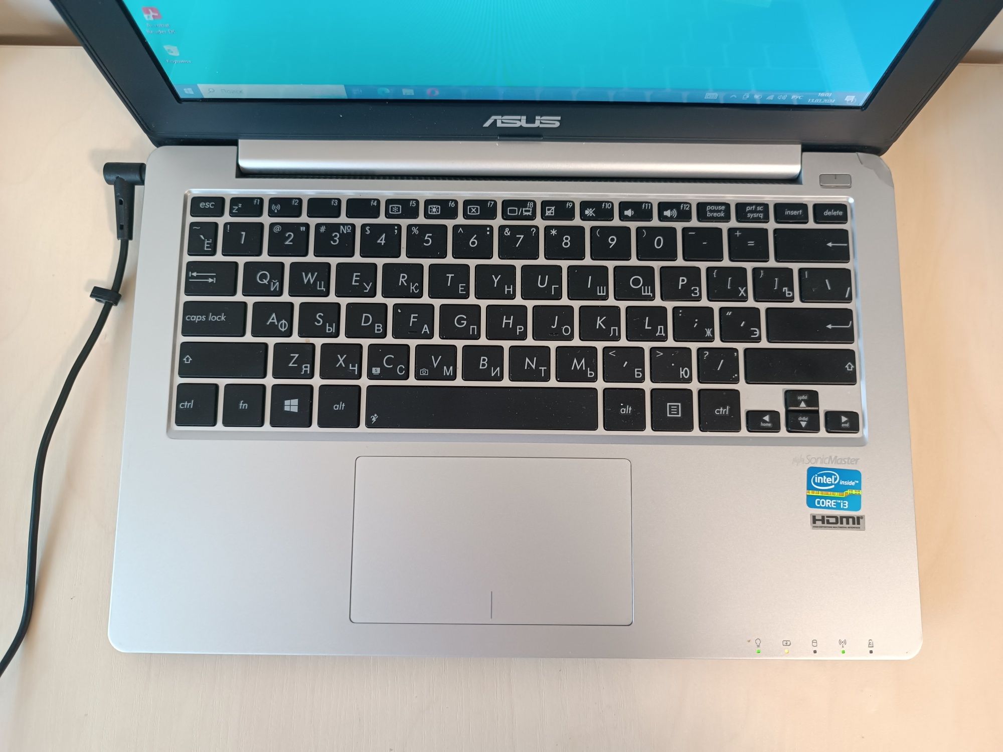 Ноутбук Asus X210E (i3/SSD + сумка)