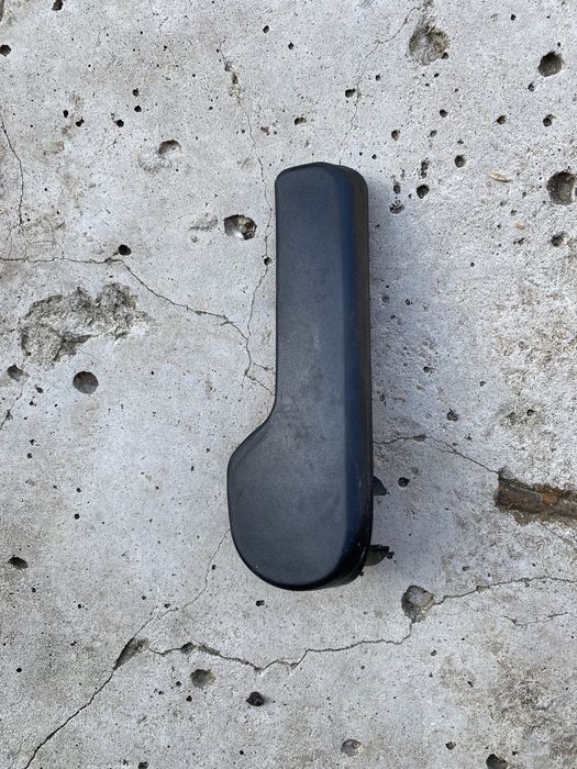 Продам ручку відкриття капоту Volkswagen