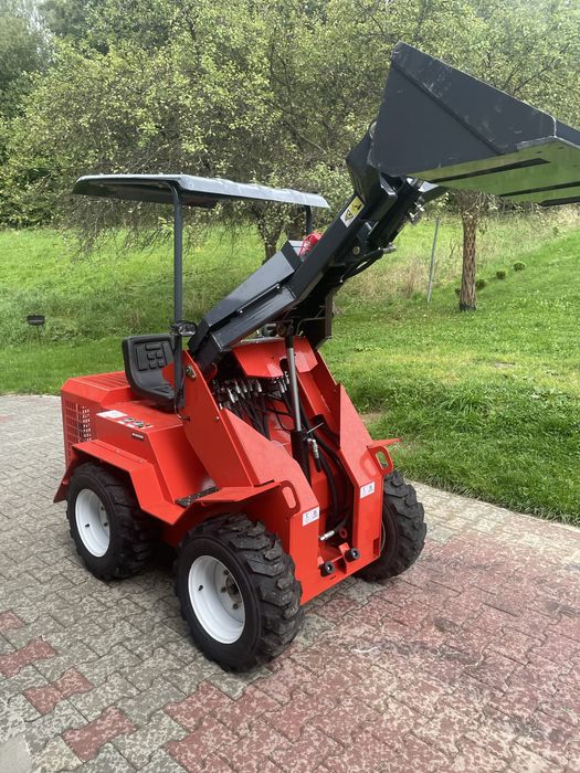 Mini ładowarka croma 950kg brutto