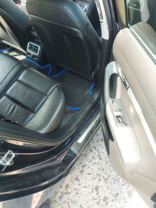 Автомобіль Ауді А6 С6