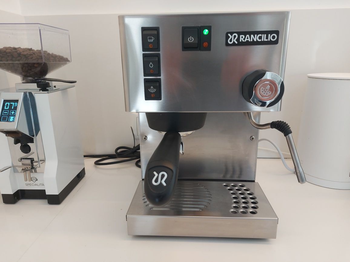 Ekspres Rancilio Silvia V6