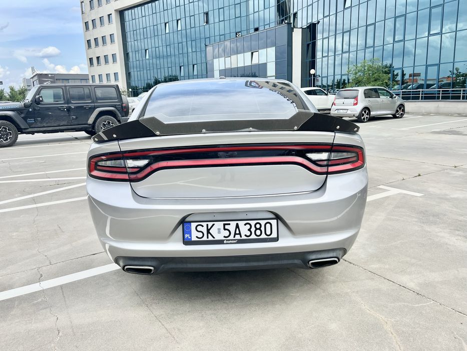 Dodge Charger 3.6 ZADBANY!