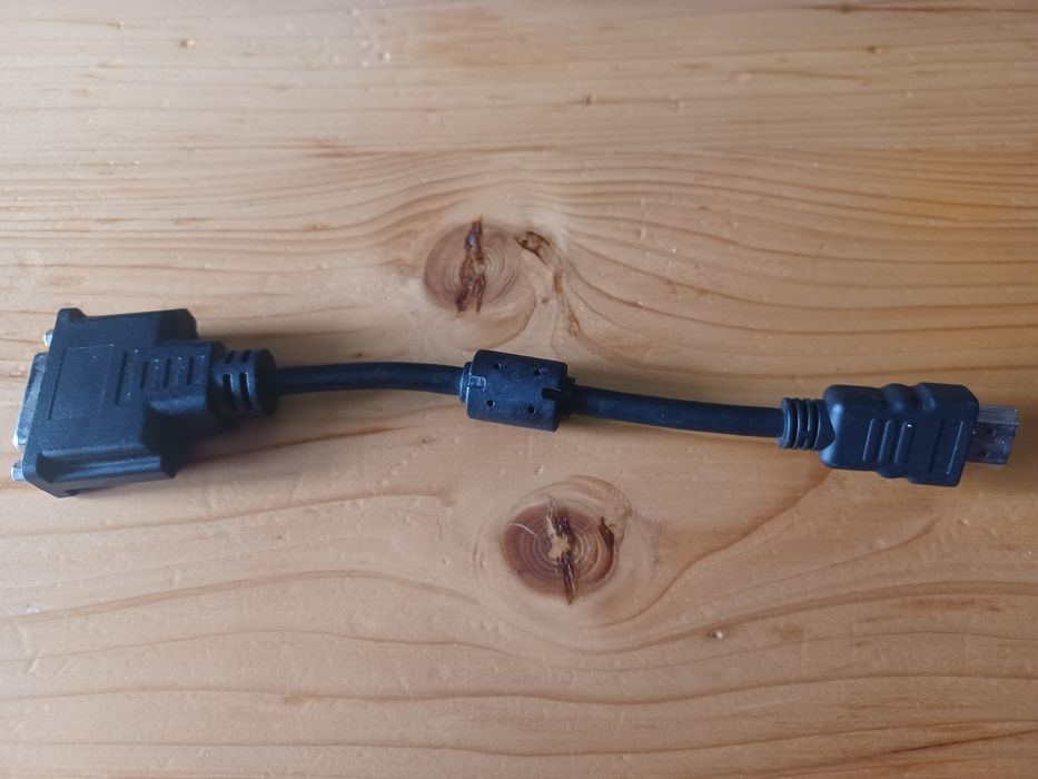 Przejściówka adpater na przewodzie HDMI - DVI (wtyk - gniazdo)