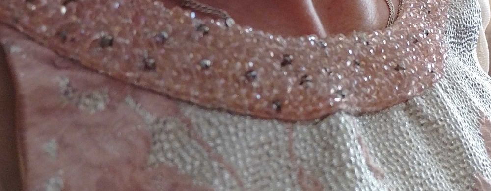 Нарядное необычайной красоты платье