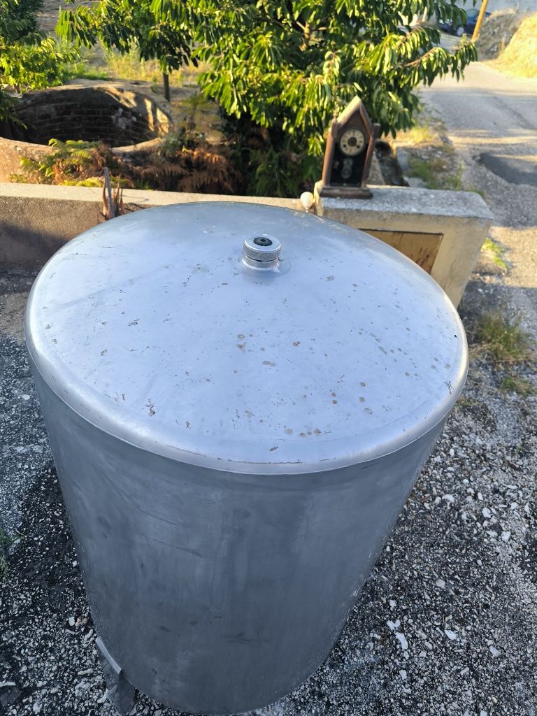 Cuba em Inox para vinho 550 litros
