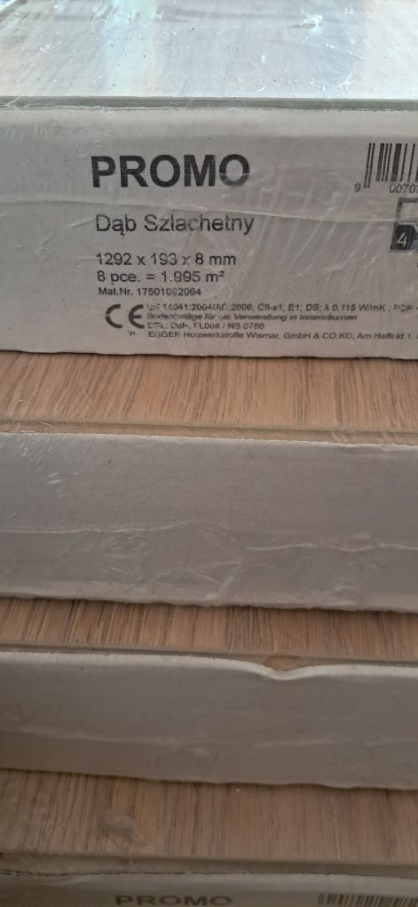 Panele podlogowe wraz z podkładem