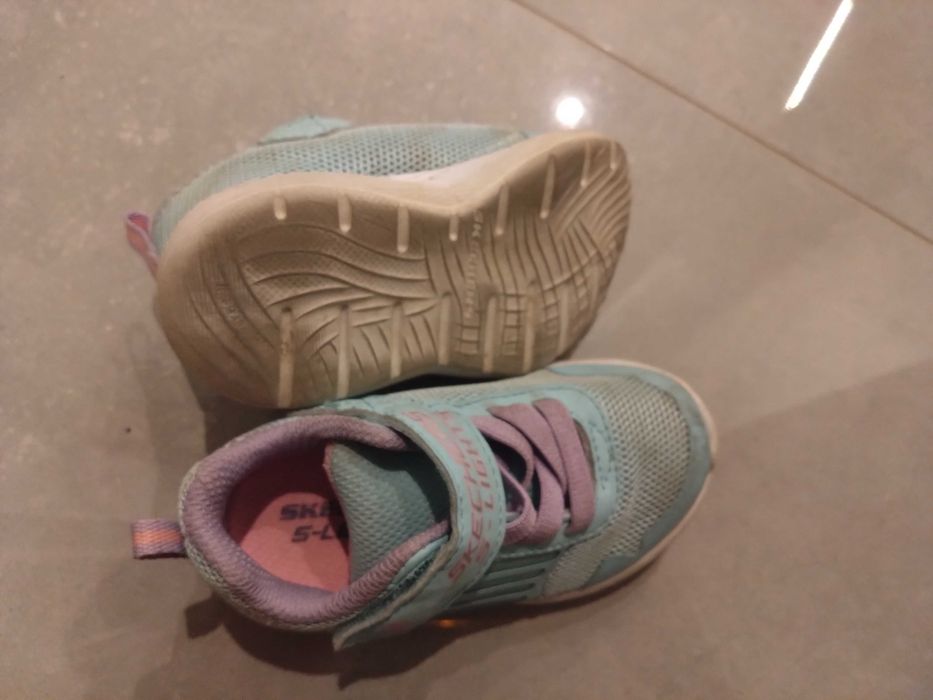 Sketchers adidasy rozmiar 22