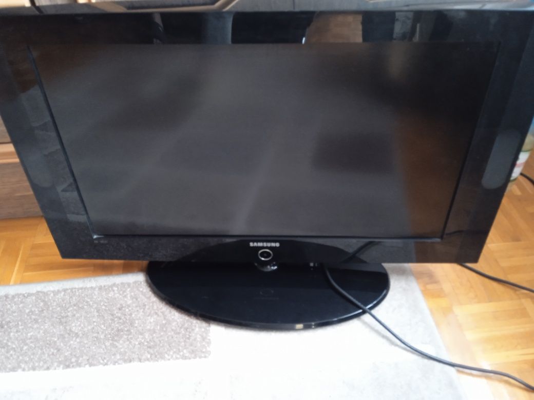 Podstawa do telewizora Samsung LE32A 330J1XXClu