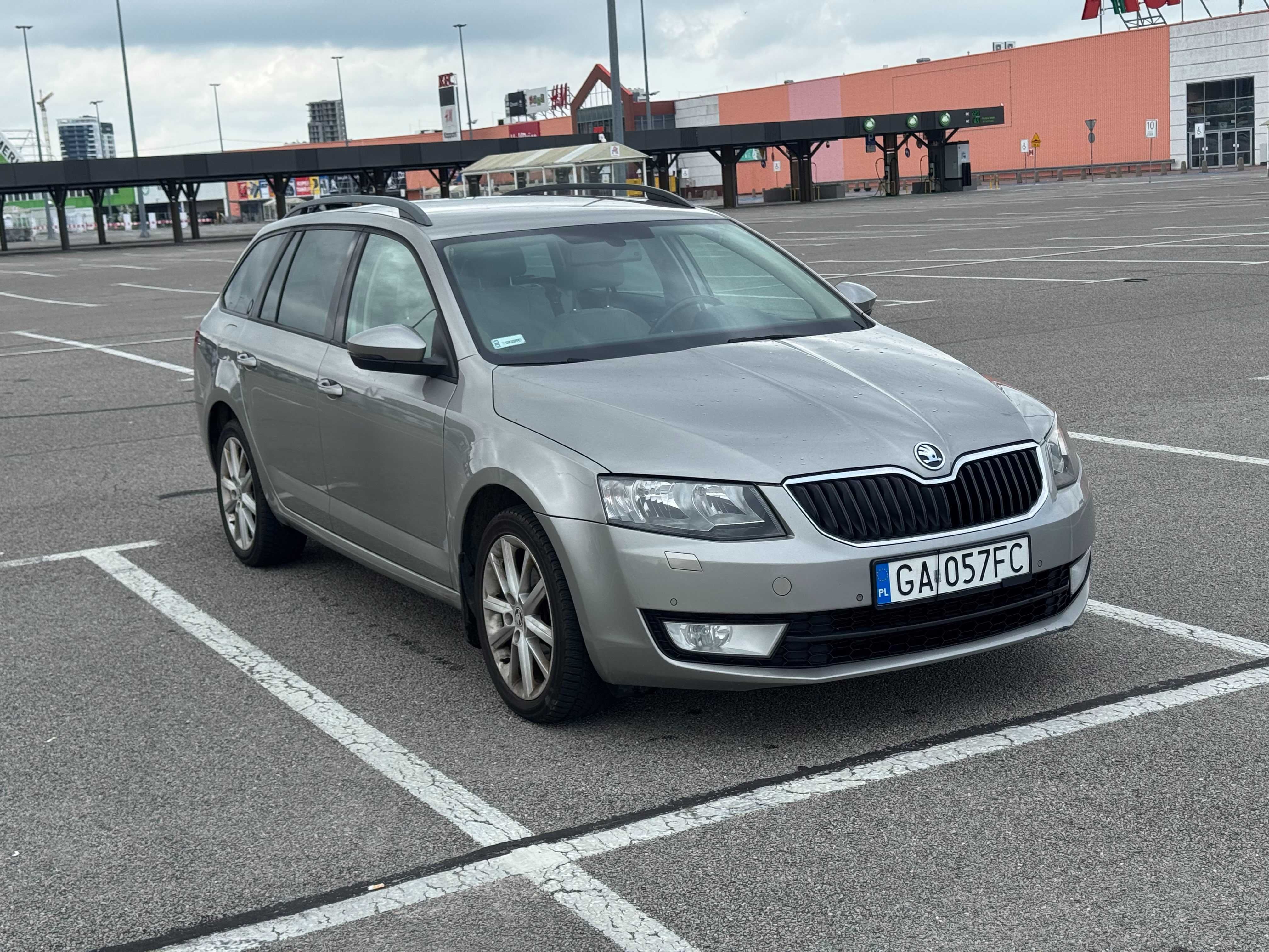 Skoda Octavia Combi 2.0 Tdi Elegance, 150 KM, manual