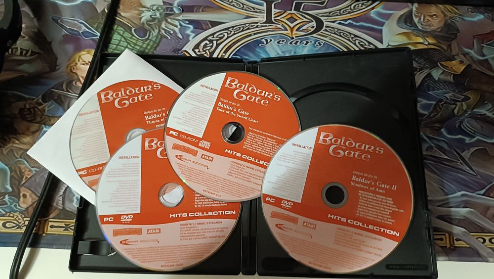Vendo jogo Balbur's Gate com 4 jogos