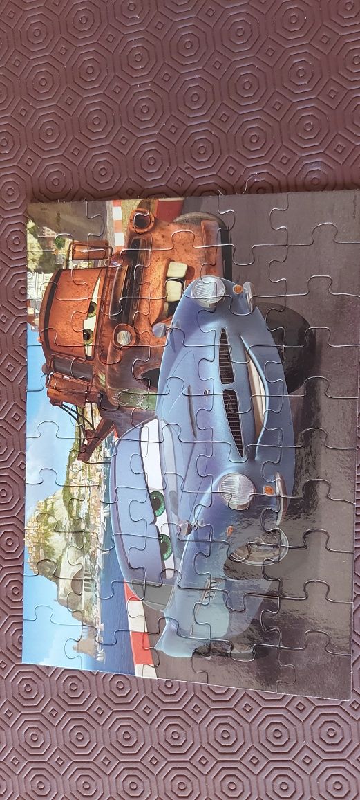 2 puzzles Cars completos