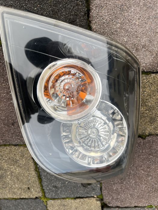 Ліхтар правий Mazda 3 BK фонарь задний Мазда 3 лед LED MPS Sport line