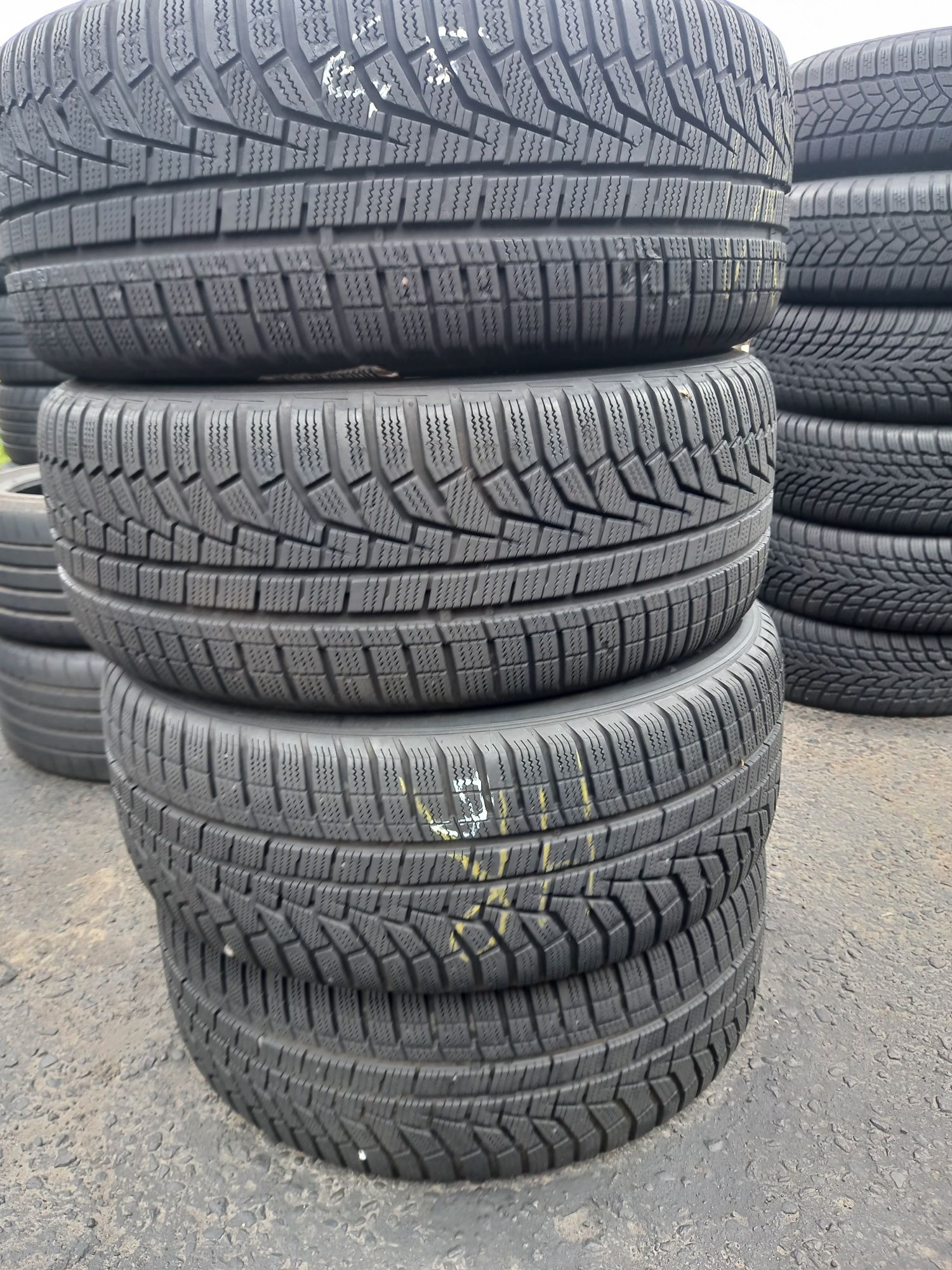 Opony używane 235/55/17 hankook 4x7 mm