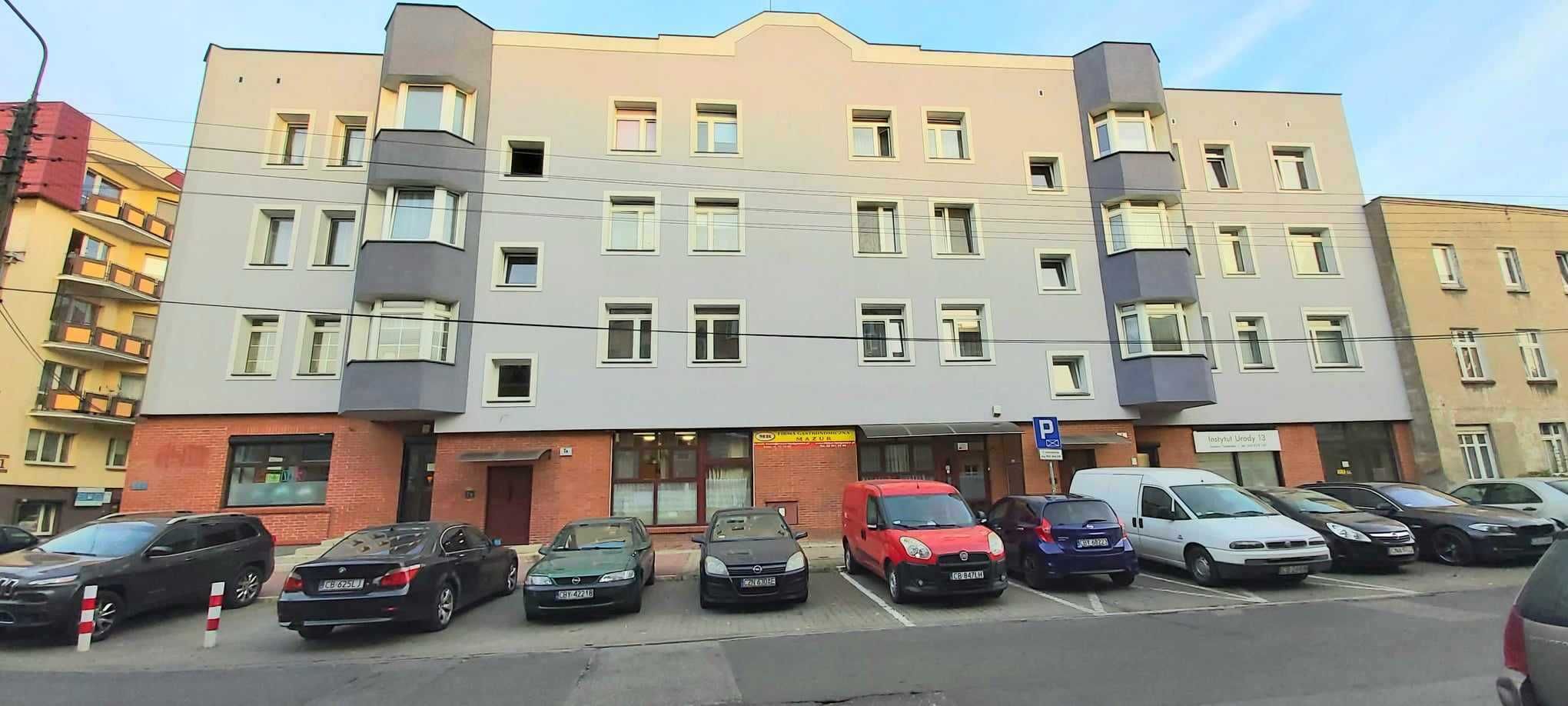 Przestronny pokój do wynajęcia w centrum idealny dla Studentki!