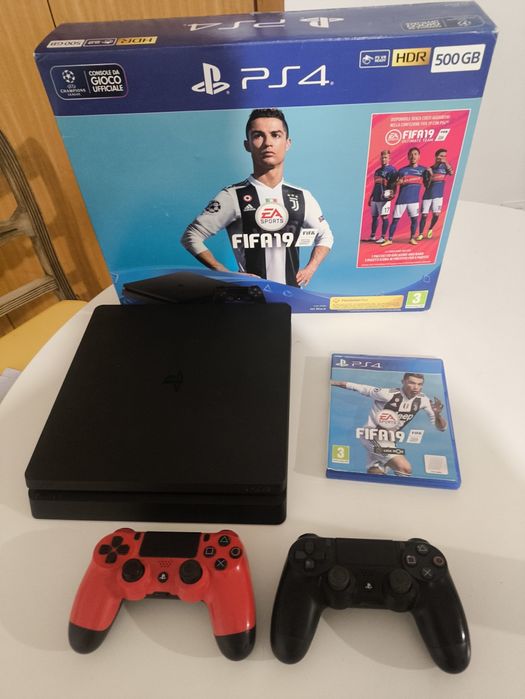 Playstation 4 Slim 500gb com 2 controles