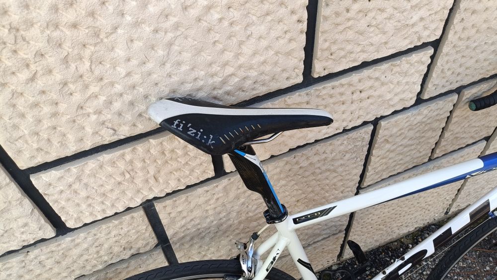 Bicicleta de estrada BH VOLAN