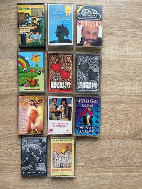 dwa zestawy kaset w jednej cenie