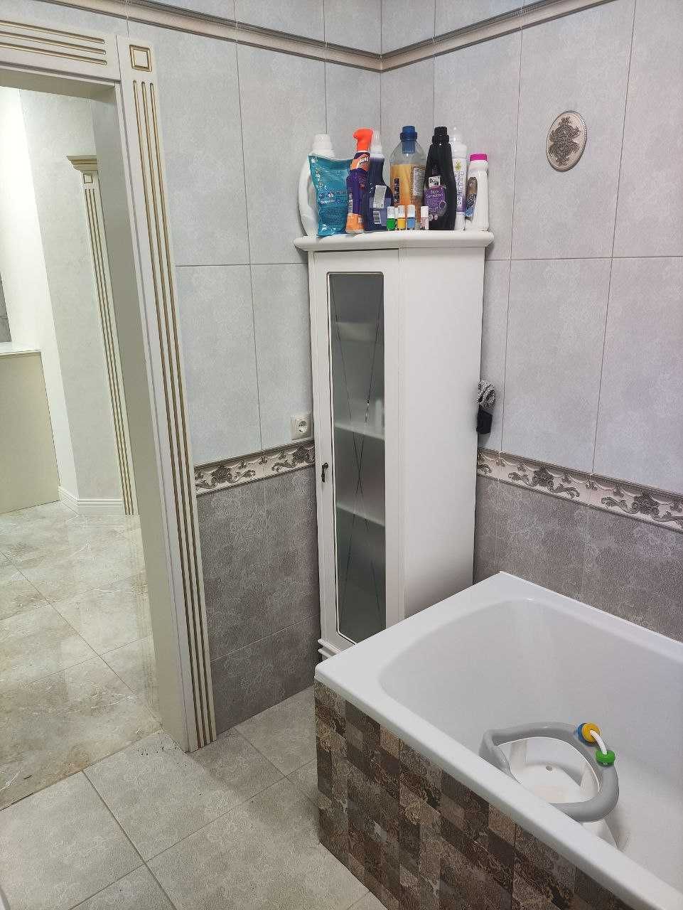 Продаж 3к квартири з люксовим ремонтом в районі Боздош