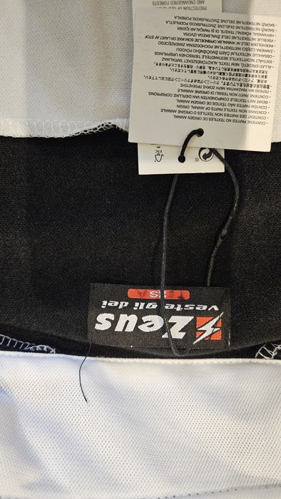 Клубний костюм,новий.