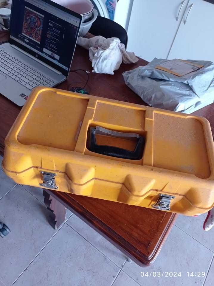 Fujikura  12s Funcional, Sem carregador.