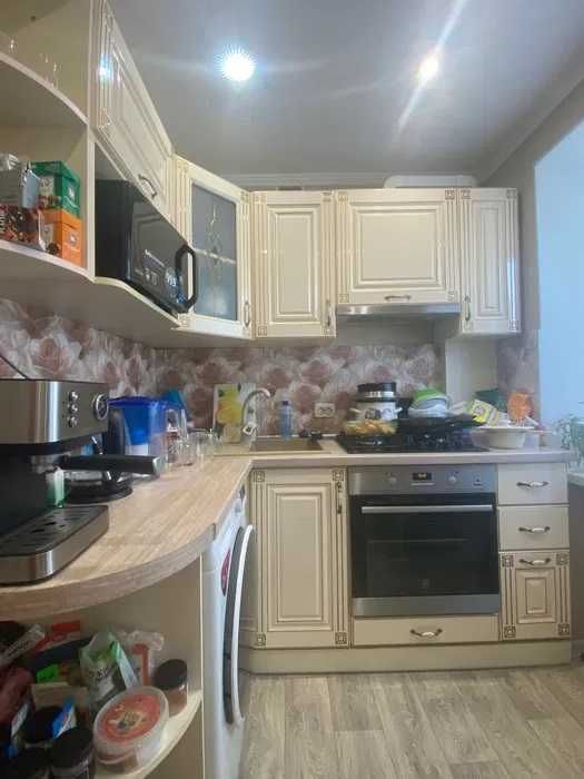 Продам 2 ком на ХТЗ. Бригады Хартия ул., дом 89