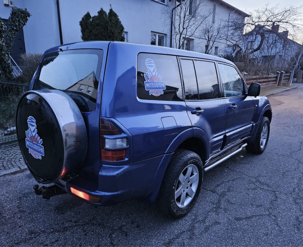 Mitsubishi Pajero III