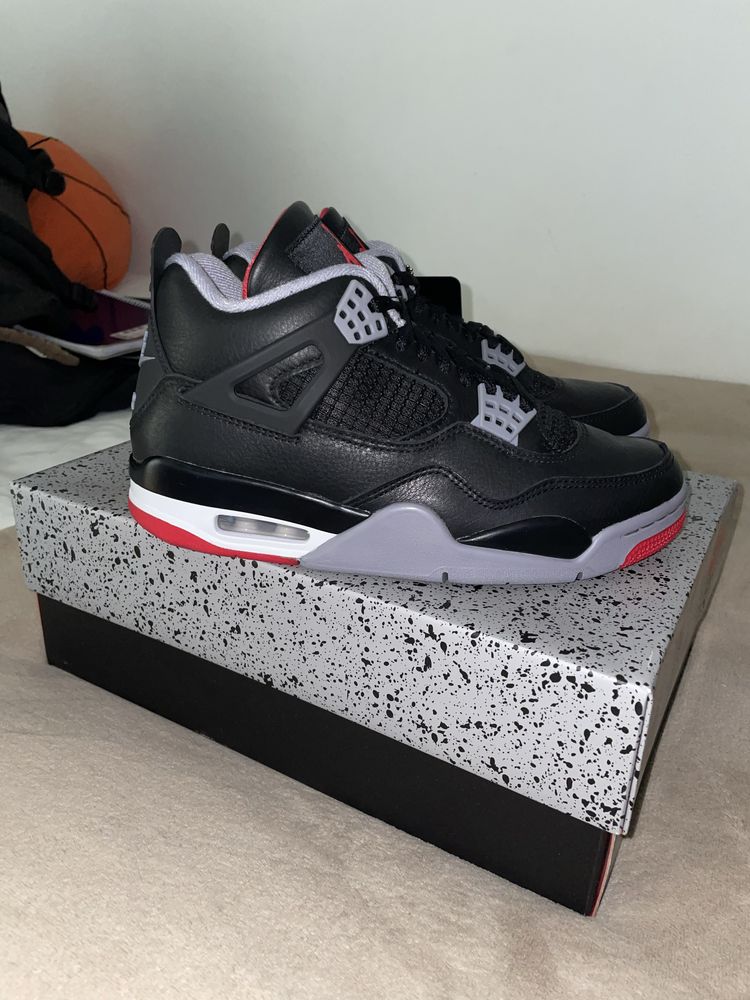 Jordan 4 Retro Bred Reimagined - n40