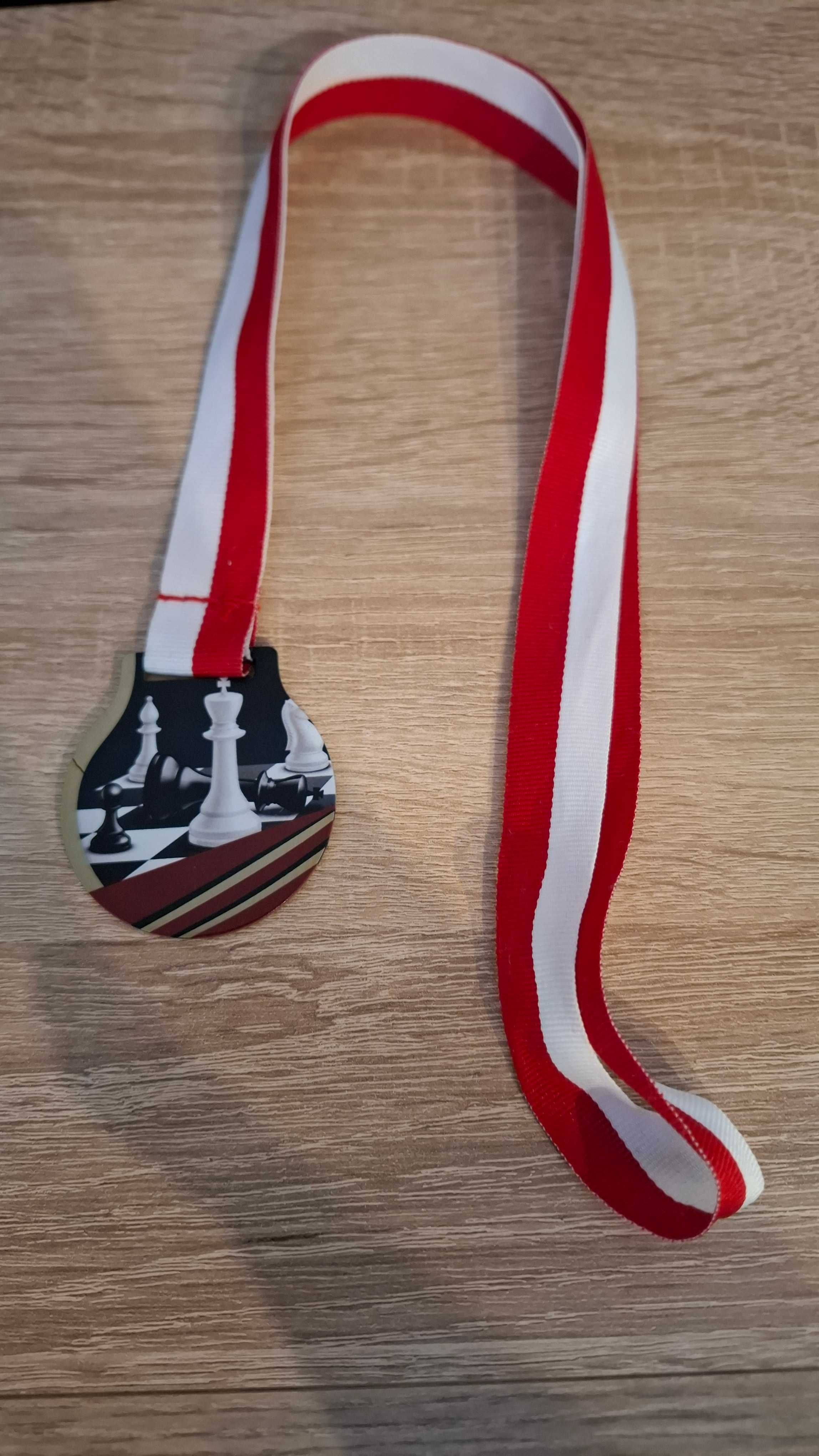Szachowy Średni Złoty Medal