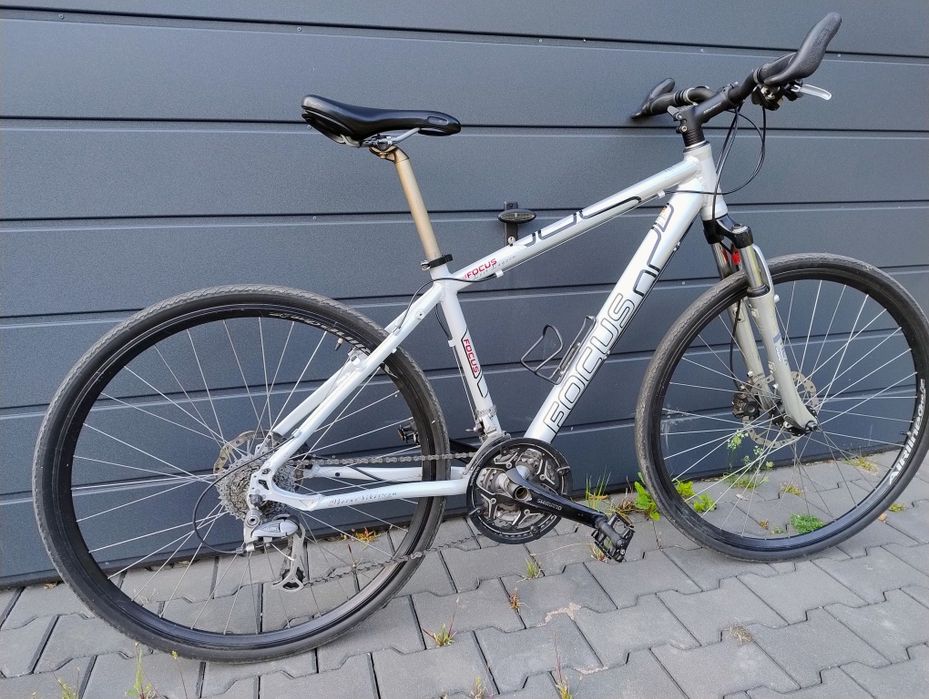 Rower FOCUS LOST LAGOON - crossowy, osprzęt Shimano Deore LX