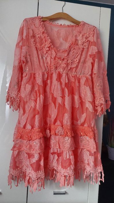 Sukienka koronkowe w stylu boho